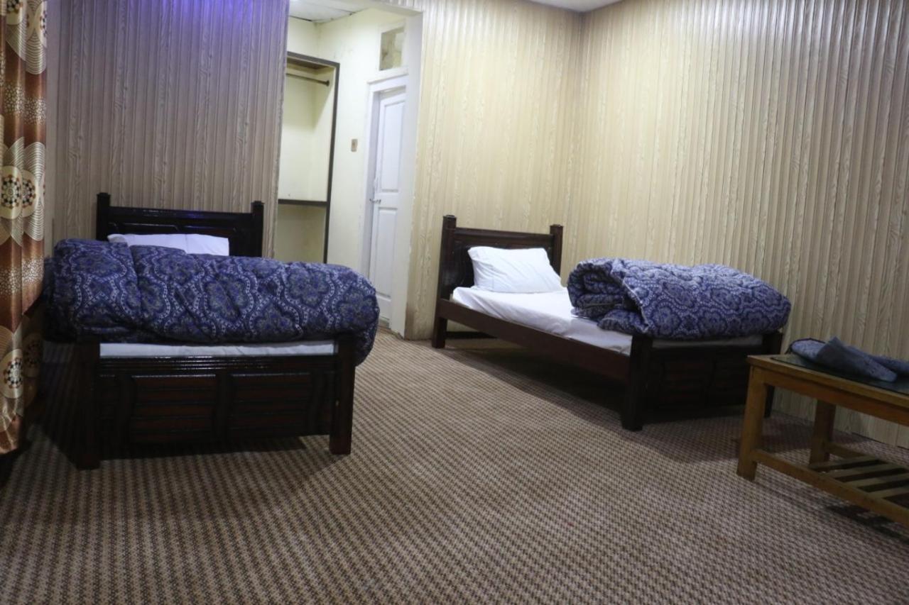 גילגיט Golden Peak Guest House מראה חיצוני תמונה