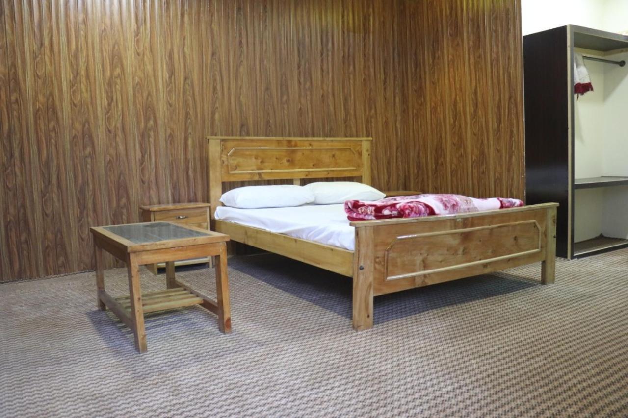 גילגיט Golden Peak Guest House מראה חיצוני תמונה